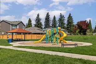 15213 S E Towers Ter, Milwaukie, OR 97267 - Photo 23