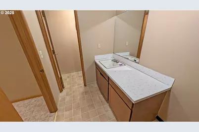 126 NE 2nd Ave, Hillsboro, OR 97124 - Photo 15