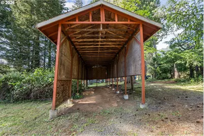 3300 W Evans Creek Rd, Rogue River, OR 97537 - Photo 15