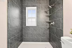 304 E 12th St, Vancouver, WA 98660 - Photo 17