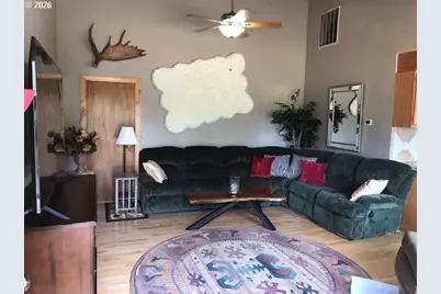 64810 McGrath Rd, Bend, OR 97701 - Photo 23