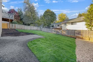 3525 SW Pomona St, Portland, OR 97219 - Photo 43