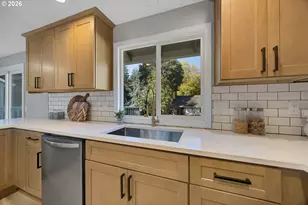 3525 SW Pomona St, Portland, OR 97219 - Photo 27