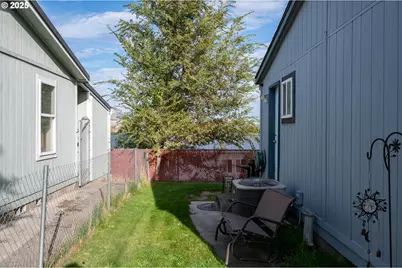 2957 W 10th St, The Dalles, OR 97058 - Photo 23
