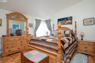2957 W 10th St, The Dalles, OR 97058 - Photo 9