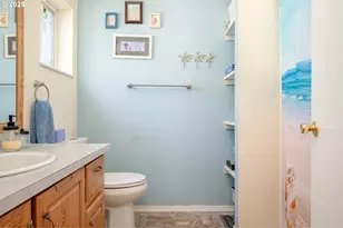 2957 W 10th St, The Dalles, OR 97058 - Photo 13