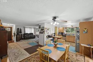1945 Hazel St, Myrtle Point, OR 97458 - Photo 7