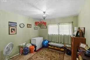 1945 Hazel St, Myrtle Point, OR 97458 - Photo 15