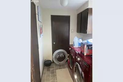 4554 Woodsboro St, Eugene, OR 97402 - Photo 7