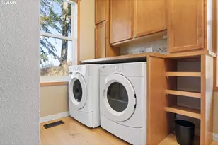 3225 Thomsen Rd, Hood River, OR 97031 - Photo 17