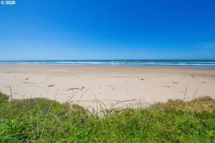 2835 SW Breakers Dr, Waldport, OR 97394 - Photo 27