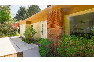 2835 SW Breakers Dr, Waldport, OR 97394 - Photo 3