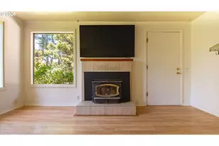 2835 SW Breakers Dr, Waldport, OR 97394 - Photo 5