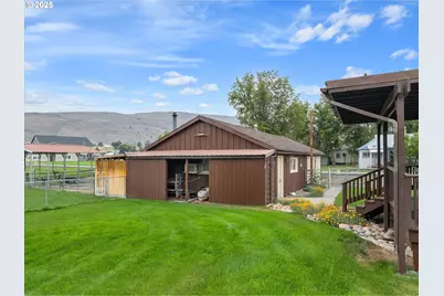 2505 Indiana Ave, Baker City, OR 97814 - Photo 29