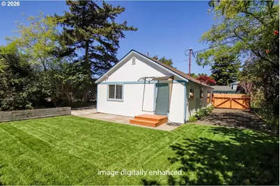 1860 30th St, Florence, OR 97439 - Photo 31