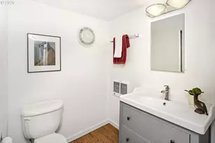 545 SE Peacock Ln, Portland, OR 97214 - Photo 39