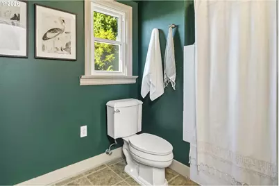 545 SE Peacock Ln, Portland, OR 97214 - Photo 31
