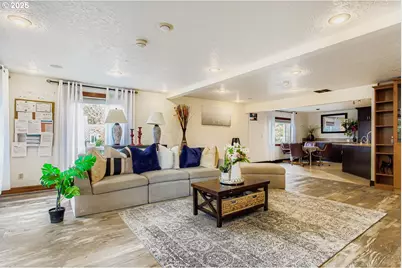 11840 SE Timber Valley Dr, Happy Valley, OR 97086 - Photo 5