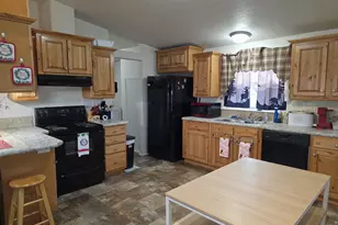 51103 Lawson St, Milton-Freewater, OR 97862 - Photo 3