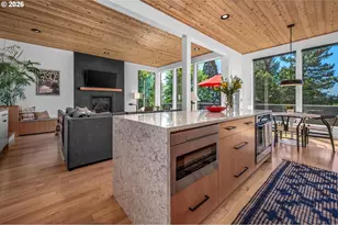 1373 SW Westwood Dr, Portland, OR 97239 - Photo 13