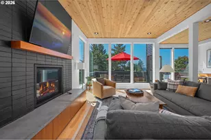 1373 SW Westwood Dr, Portland, OR 97239 - Photo 3