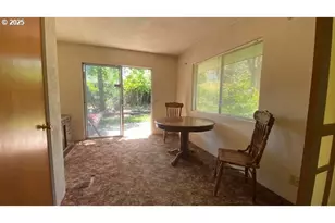 333 Park, Grants Pass, OR 97527 - Photo 17