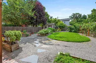 6022 SE Carlton St, Portland, OR 97206 - Photo 9
