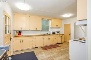 103 N Monroe St, Portland, OR 97227 - Photo 13