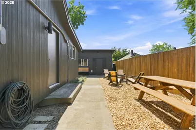 2124 N Humboldt St, Portland, OR 97217 - Photo 37