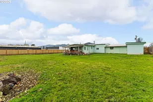 162 Kruse St, Sutherlin, OR 97479 - Photo 21