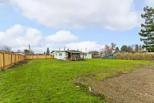 162 Kruse St, Sutherlin, OR 97479 - Photo 25