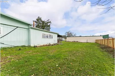 162 Kruse St, Sutherlin, OR 97479 - Photo 9