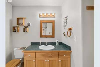24990 E Tillicum St, Welches, OR 97067 - Photo 15