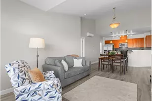 615 NW Lost Springs Terrace, Portland, OR 97229 - Photo 3