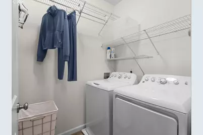 615 NW Lost Springs Ter #404, Portland, OR 97229 - Photo 9