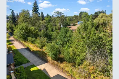 615 NW Lost Springs Ter #404, Portland, OR 97229 - Photo 23
