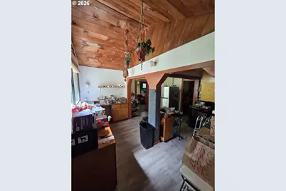2505 Windy Creek Rd, Glendale, OR 97442 - Photo 7