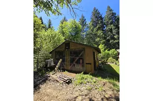 2505 Windy Creek Rd, Glendale, OR 97442 - Photo 25