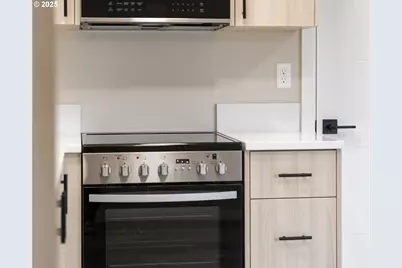 14372 SE Knight St, Portland, OR 97236 - Photo 5