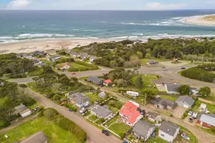 1236 SW Seabrook Ln, Waldport, OR 97394 - Photo 27