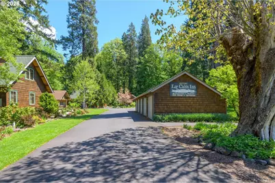 56483 McKenzie Hwy #16, McKenzie Bridge, OR 97413 - Photo 35