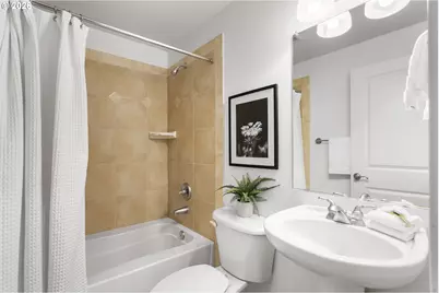 1936 NW Overton St, Portland, OR 97209 - Photo 7