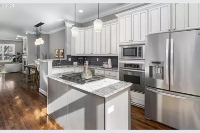 1936 NW Overton St, Portland, OR 97209 - Photo 15