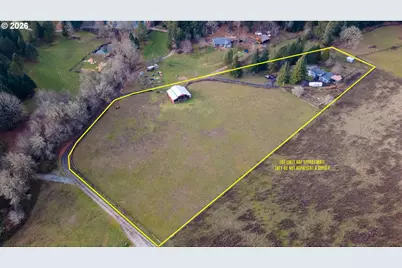 377 Fir Point Ln, Glendale, OR 97442 - Photo 1