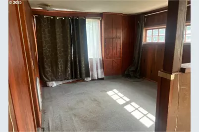 740 S Cammann St, Coos Bay, OR 97420 - Photo 15