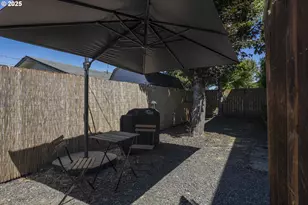 985 E College St, Mount Angel, OR 97362 - Photo 25