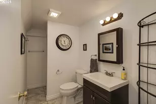 985 E College St, Mount Angel, OR 97362 - Photo 23