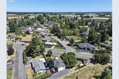 985 E College St, Mount Angel, OR 97362 - Photo 45