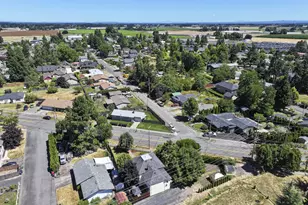 985 E College St, Mount Angel, OR 97362 - Photo 45