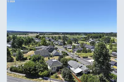 985 E College St, Mount Angel, OR 97362 - Photo 41